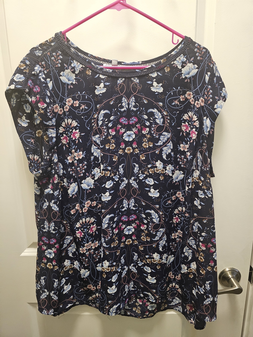 DR2 Navy Floral Short-Sleeve Blouse with Pink and Cream Accents
